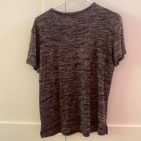 Aritzia, Wilfred free, medium tshirt - Picture 2 of 3